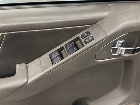 Used 2014 Nissan Frontier PRO-4X w/ Pro-4x Luxury Package AWD/4WD image 15