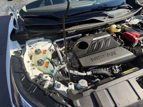 Used 2023 Nissan Rogue S AWD/4WD image 48