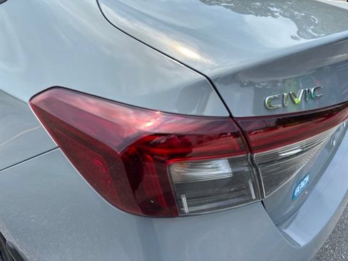 Used 2025 Honda Civic Sport image 13