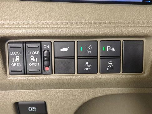 Used 2019 Honda Odyssey Elite image 31