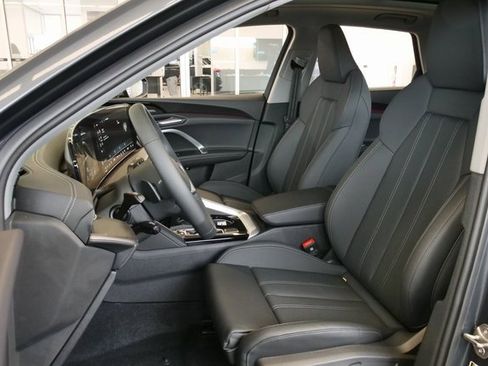 New 2025 Audi Q5 Prestige image 10