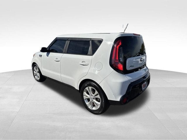 Used 2016 Kia Soul + FWD image 7