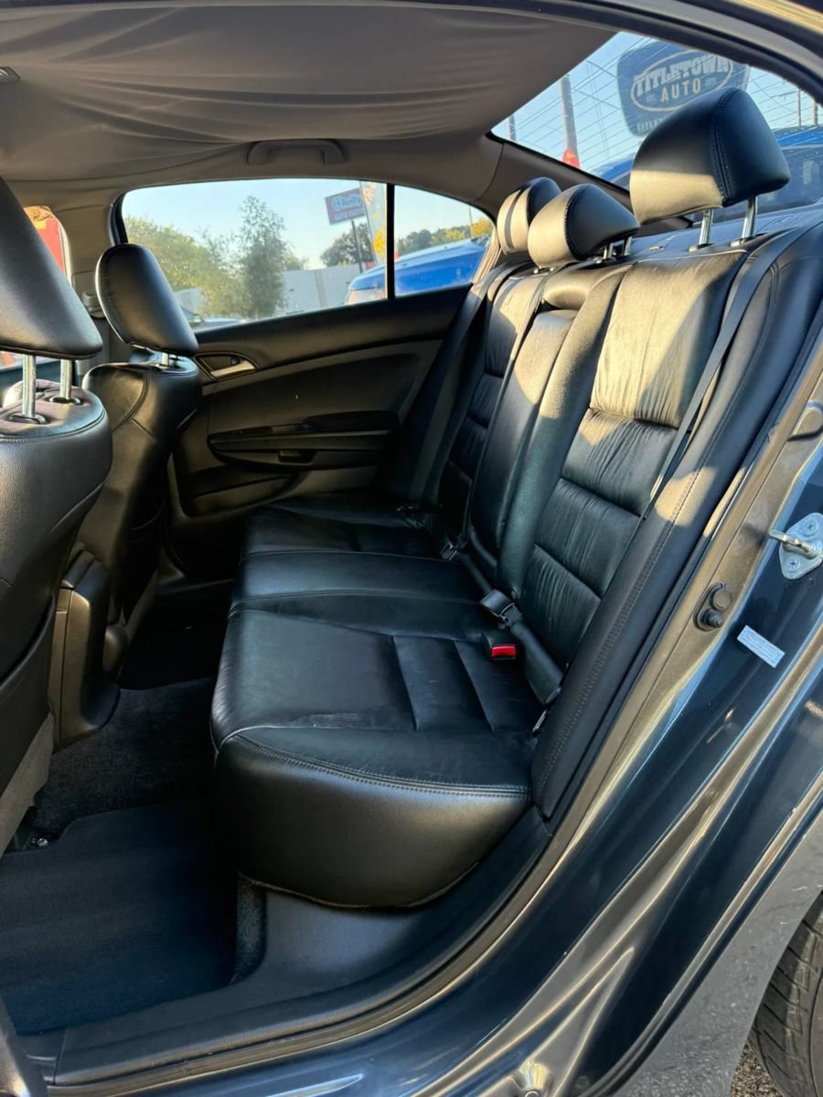 Used 2011 Honda Accord SE image 11