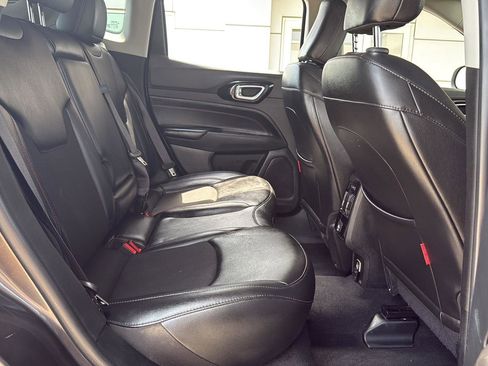 Used 2022 Jeep Compass Trailhawk image 36