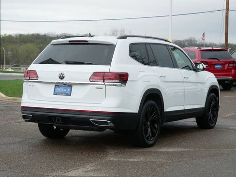 Certified 2023 Volkswagen Atlas SE w/ Panoramic Sunroof Package image 7