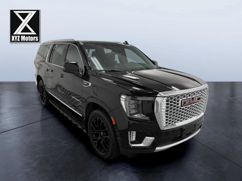 Used 2022 GMC Yukon XL Denali AWD/4WD image 7
