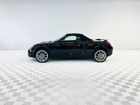 Used 2002 Toyota MR2 RWD image 1