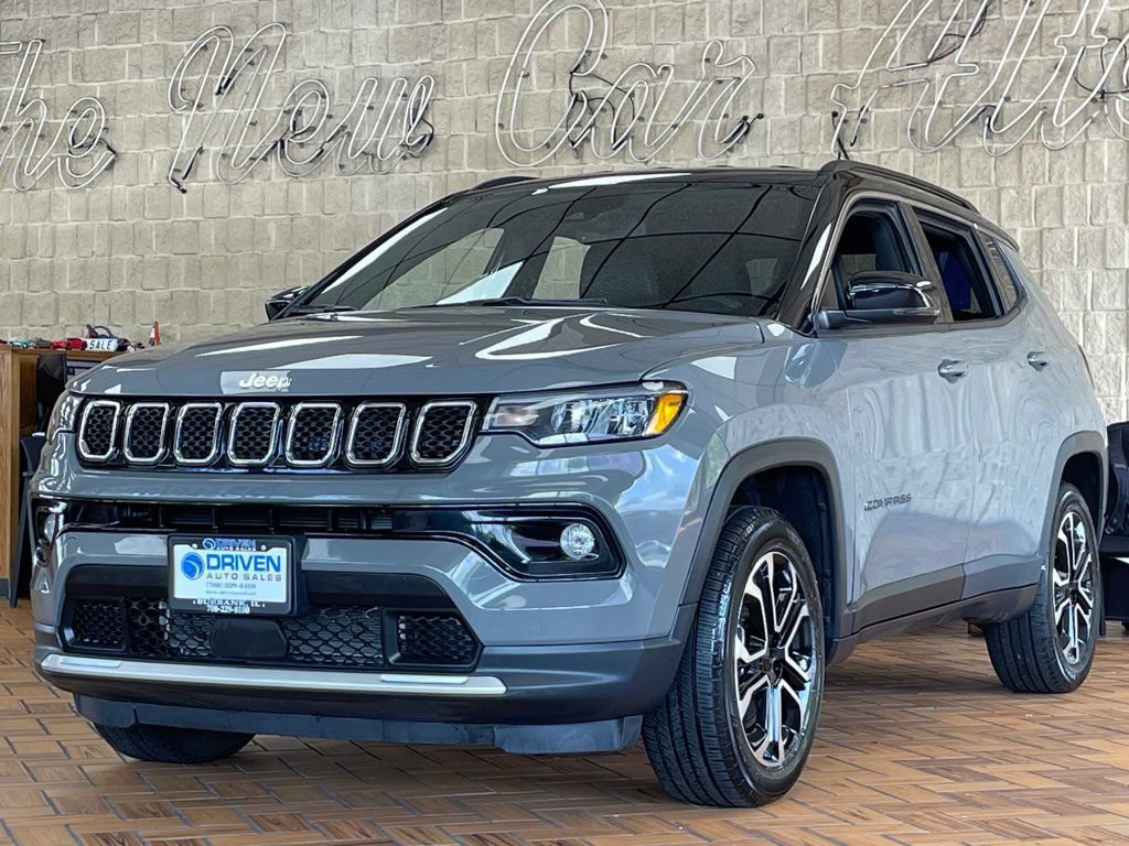 Used 2023 Jeep Compass Limited AWD/4WD image 4