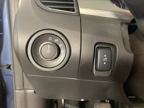 Used 2018 Ford Taurus SEL FWD image 21