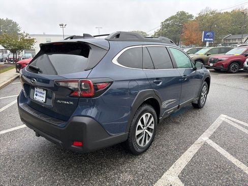 Used 2023 Subaru Outback Premium image 10