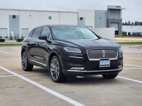 Used 2022 Lincoln Nautilus Reserve w/ Equipment Group 202A AWD/4WD image 3
