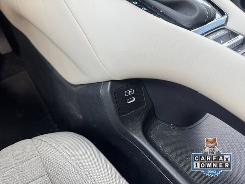 Certified 2025 Honda HR-V LX image 23