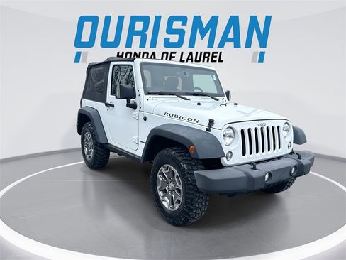 Used 2015 Jeep Wrangler Rubicon w/ Power Convenience Group image 2