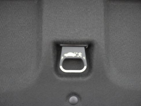 Used 2021 Chevrolet Camaro ZL1 RWD image 28