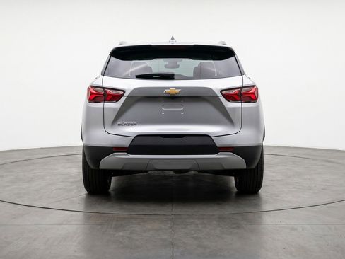 Used 2025 Chevrolet Blazer LT FWD image 7