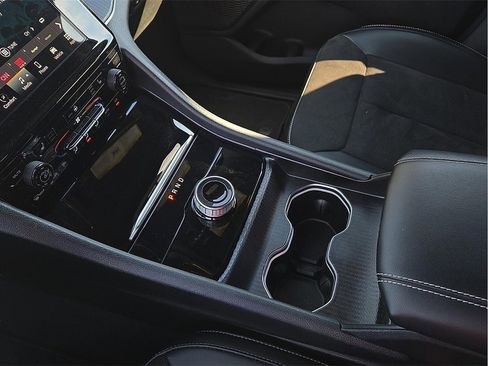 Used 2024 Jeep Grand Cherokee Altitude image 20