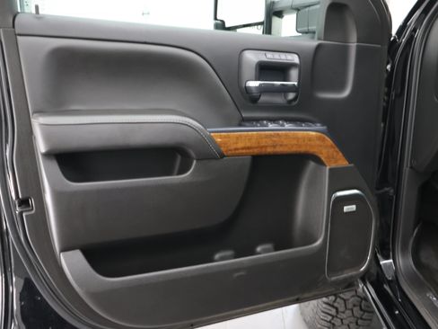 Used 2017 Chevrolet Silverado 2500 High Country w/ Duramax Plus Package AWD/4WD image 37
