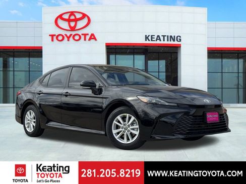 New 2026 Toyota Camry LE image 1