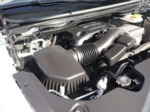 Used 2023 Jeep Wagoneer 4WD w/ Premium Group I image 11