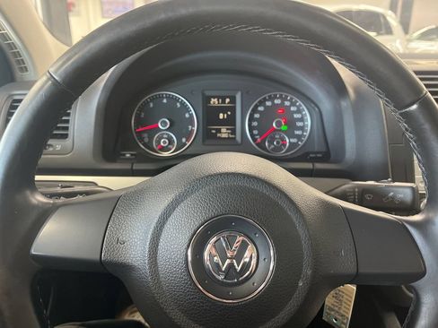 Used 2010 Volkswagen Jetta Limited Edition FWD image 39