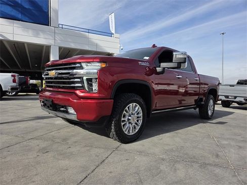 Certified 2022 Chevrolet Silverado 3500 High Country w/ Technology Package image 2