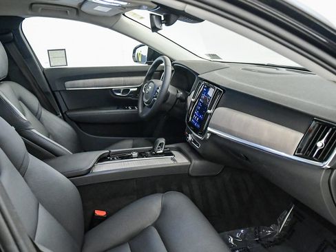 Certified 2023 Volvo S90 B6 Plus AWD/4WD image 16