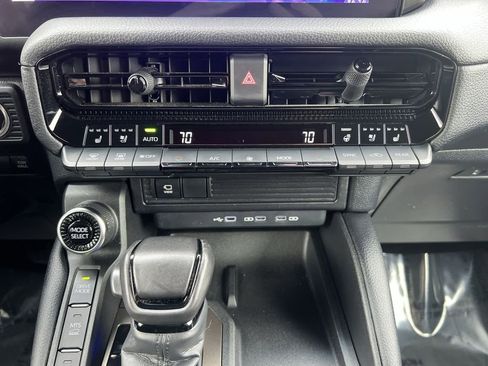 Used 2024 Toyota Land Cruiser AWD/4WD image 28