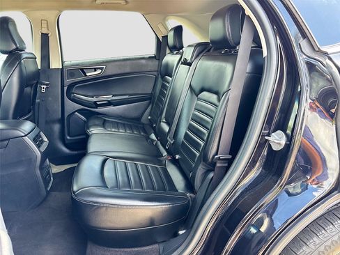 Used 2020 Ford Edge SEL AWD/4WD image 23
