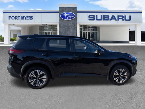 Used 2023 Nissan Rogue SV AWD/4WD image 3