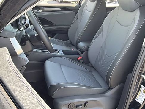 New 2026 Volkswagen Tiguan SE AWD/4WD image 15