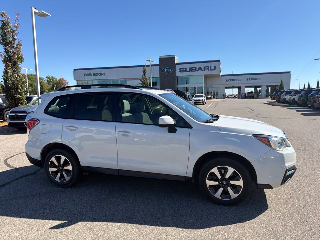 Used 2017 Subaru Forester 2.5i Premium AWD/4WD image 1