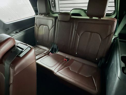 Used 2024 Ford Expedition Limited image 30