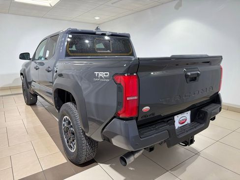 New 2026 Toyota Tacoma TRD Off-Road AWD/4WD image 3