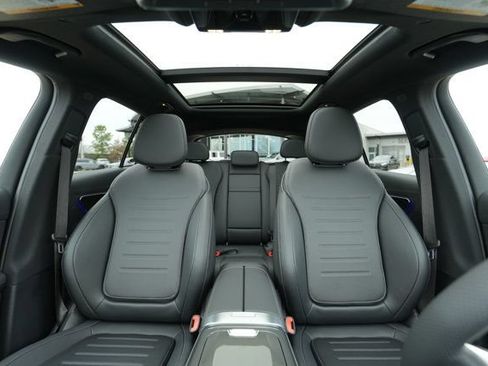 Used 2026 Mercedes-Benz GLC 300 4MATIC image 33