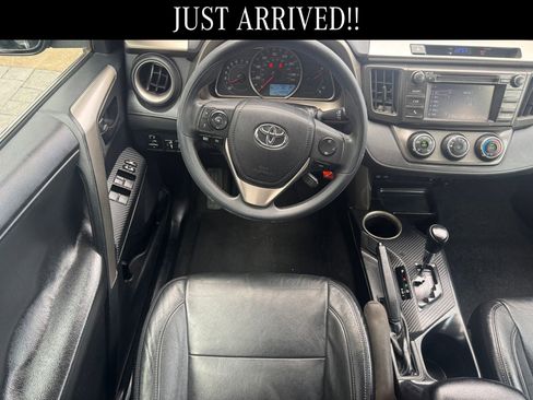 Used 2015 Toyota RAV4 LE image 8