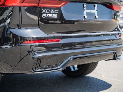 New 2026 Volvo XC60 T8 Ultra w/ Protection Package Premier AWD/4WD image 9