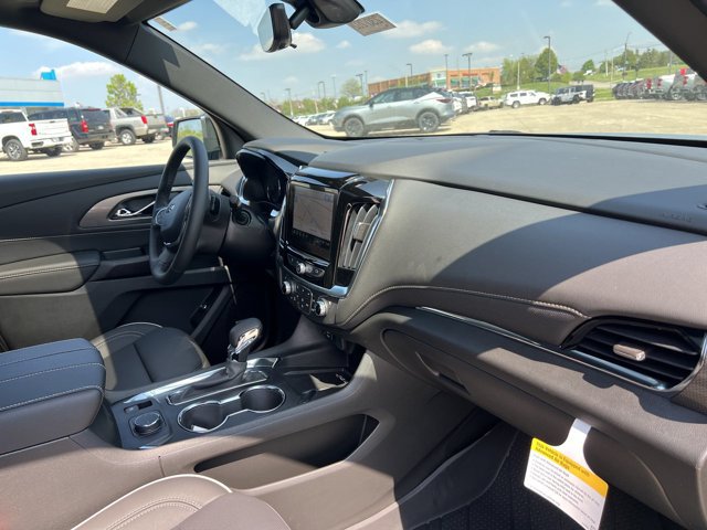 Used 2023 Chevrolet Traverse Premier w/ Redline Edition FWD image 30
