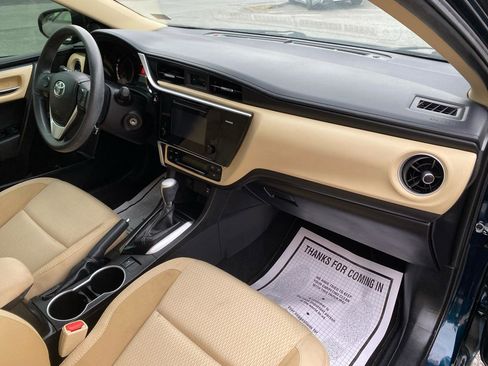 Used 2017 Toyota Corolla LE image 10