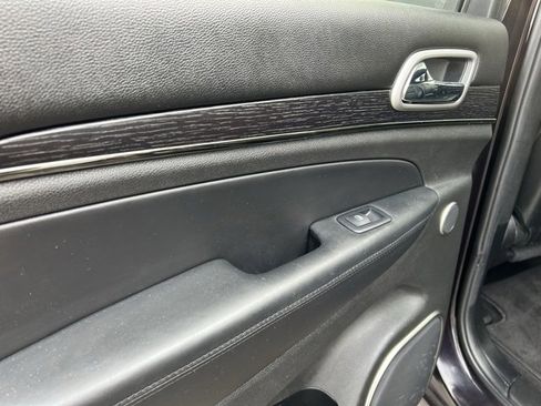 Used 2018 Jeep Grand Cherokee High Altitude image 23