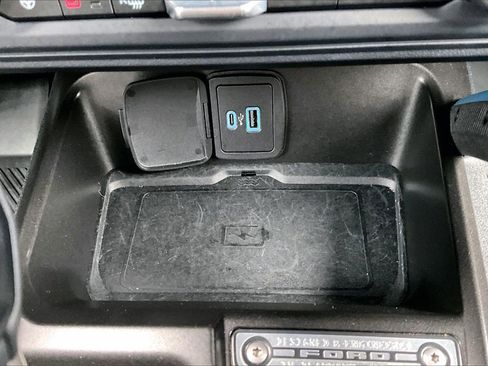 Used 2023 Ford Bronco Wildtrak image 17