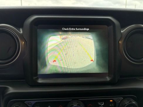 Used 2022 Jeep Wrangler Unlimited Sport image 5