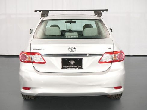 Used 2013 Toyota Corolla LE FWD image 16