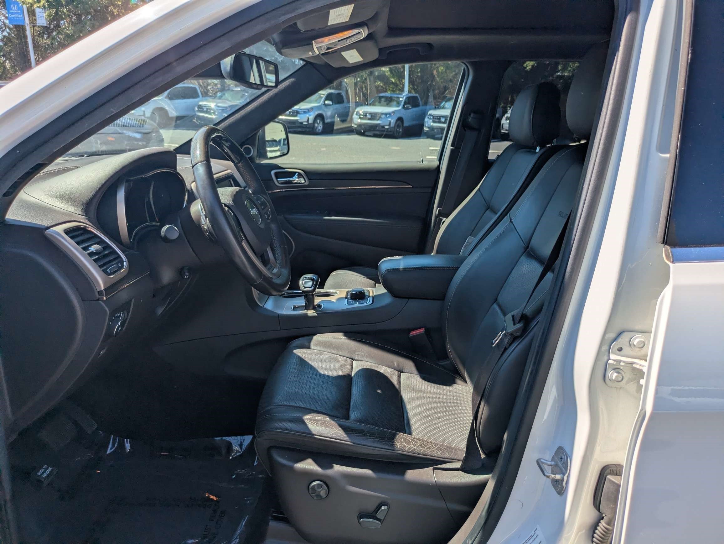 Used 2014 Jeep Grand Cherokee Summit AWD/4WD image 27