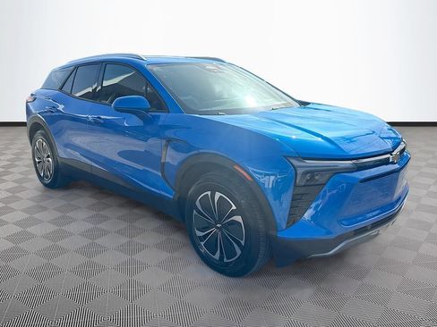 Used 2024 Chevrolet Blazer EV LT AWD/4WD image 4