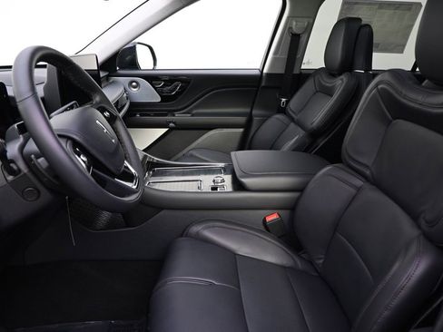 New 2026 Lincoln Aviator Reserve AWD/4WD image 13