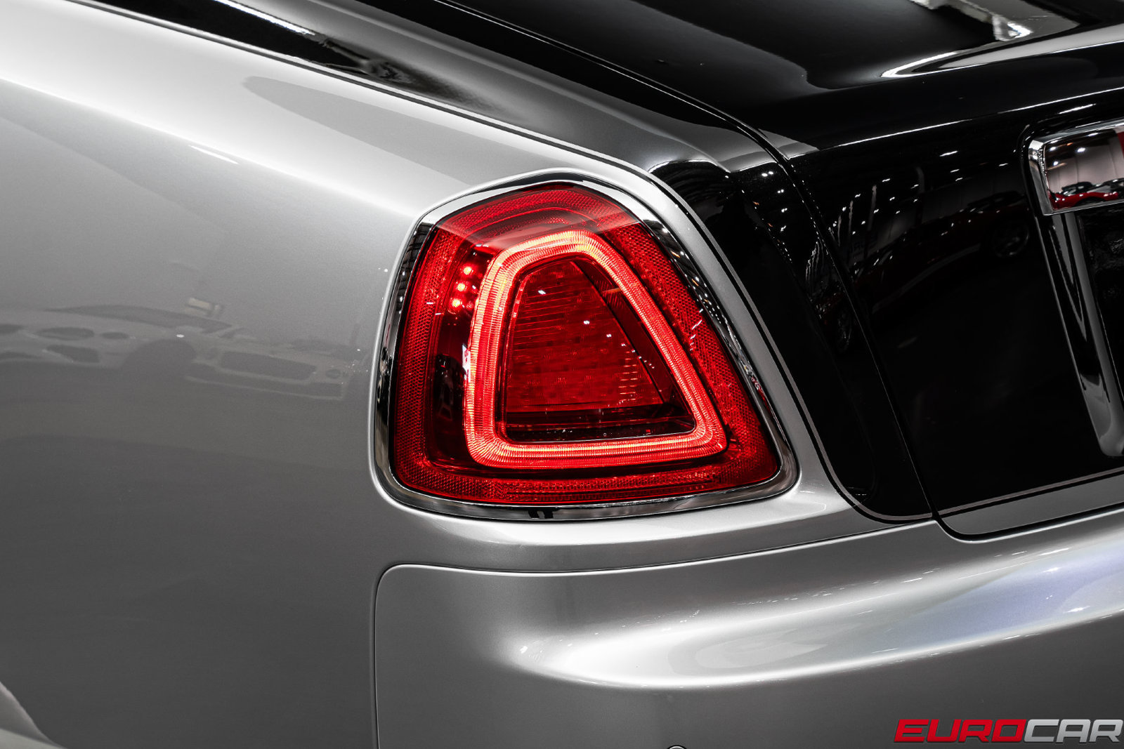 Used 2014 Rolls-Royce Ghost RWD image 19