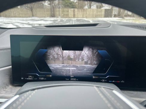 Used 2024 BMW X5 xDrive40i w/ Premium Package image 11