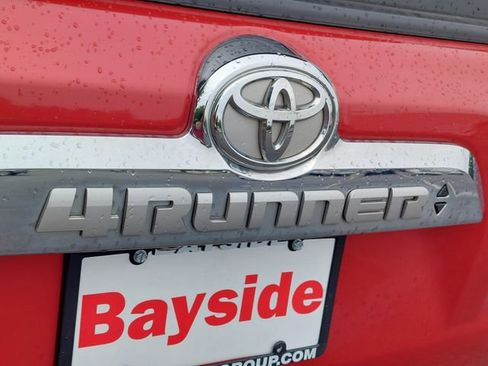 Used 2022 Toyota 4Runner Limited AWD/4WD image 46