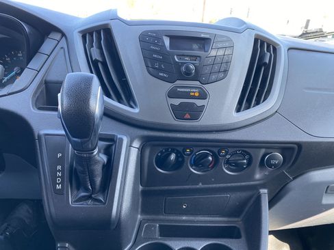 Used 2019 Ford Transit 250 148 Low Roof RWD image 22