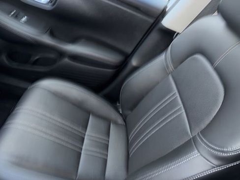 Used 2023 Honda HR-V EX-L image 13